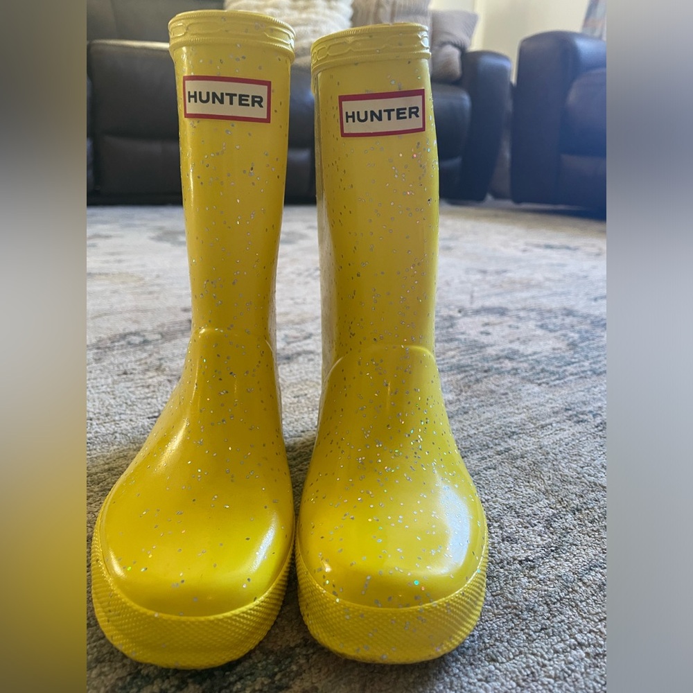 Yellow glitter Hunter rain boots ☔️ US size 11
